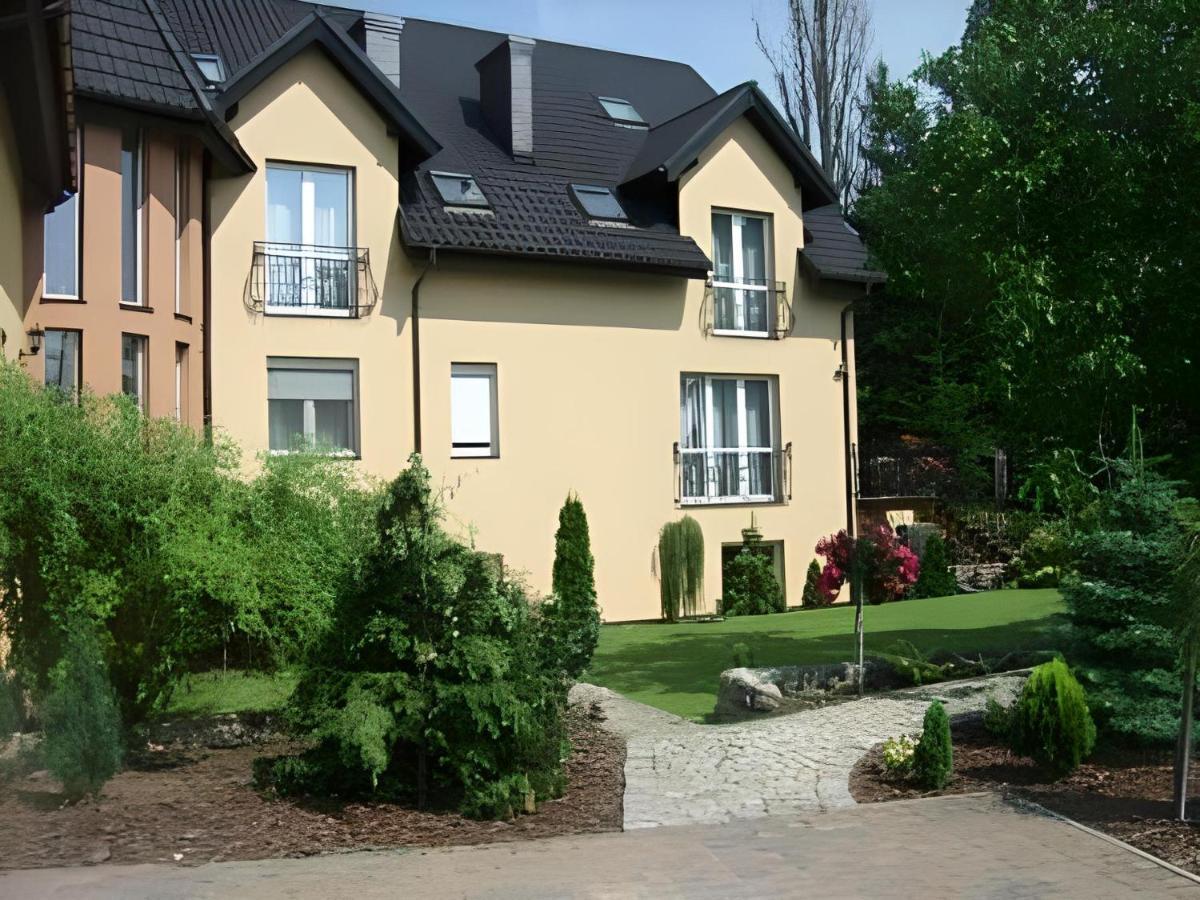 Hotel Zieliniec Poznań Exterior foto